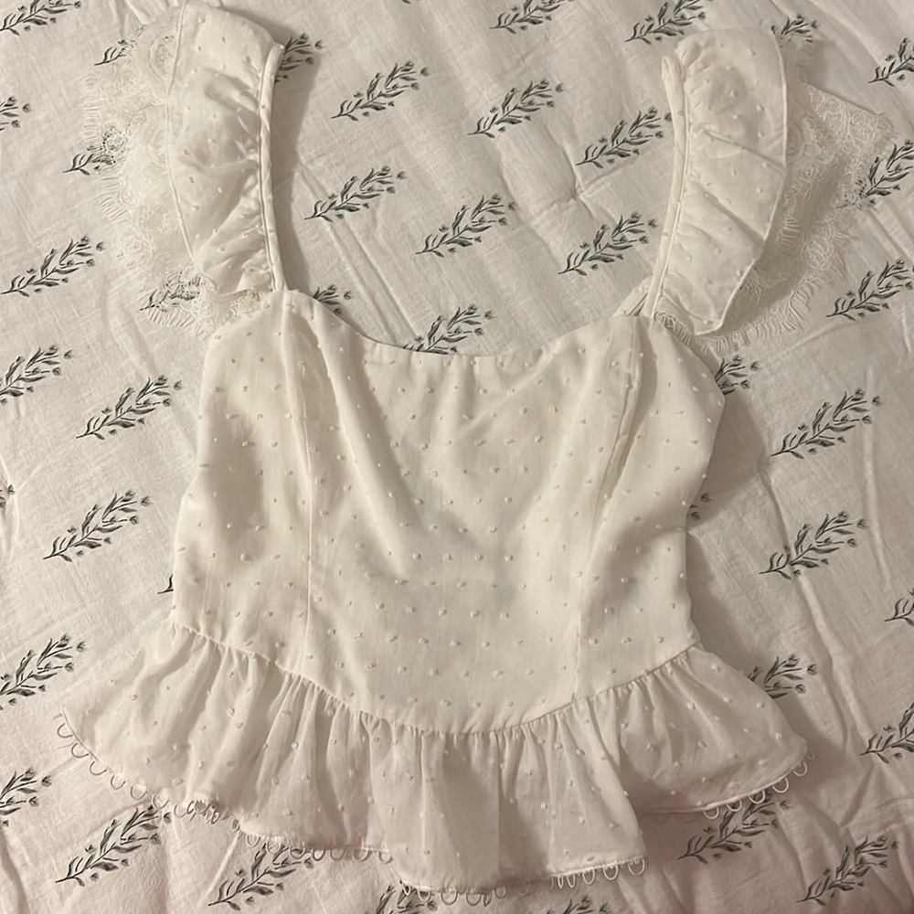 New with tag white blouse